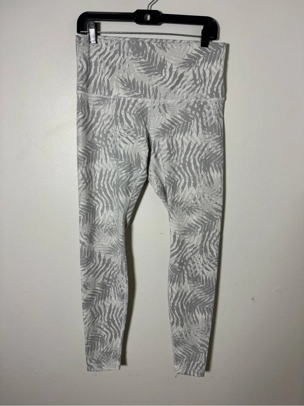 lululemon athletica Gray Camo High-Rise Leggings Wunder under